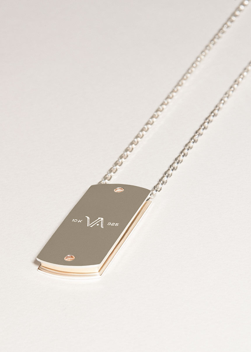 LIV NECKLACE